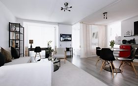 Wunderschönes Studio im P-Berg mit Pkw Stellplatz optional Buchbar